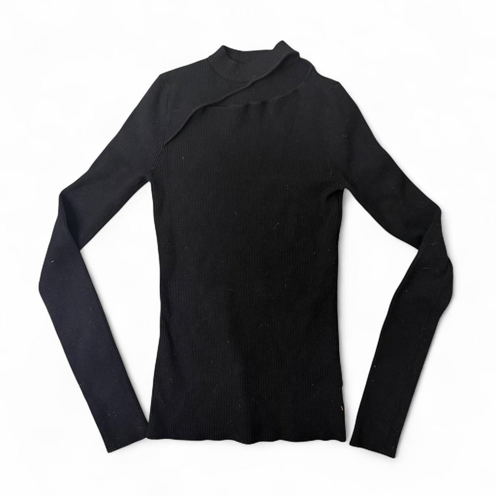 NWOT womens Anna Chicribbed knit long sleeve top with cut out fits size S